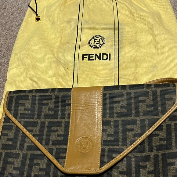 Vintage Fendi Bag. It is brown Fendi pattern. Like new!! - Picture 3 of 5